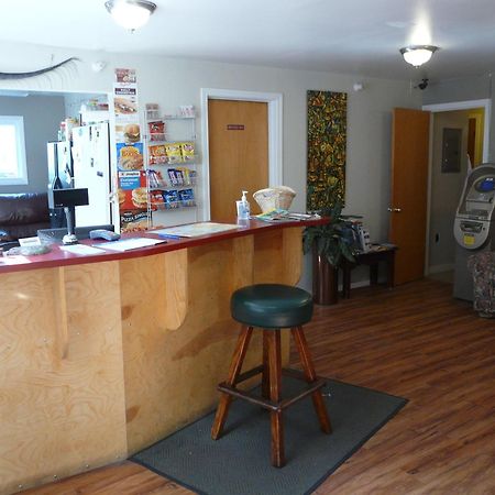 Bent Prop Inn & Hostel Of Alaska - Downtown Anchorage Extérieur photo