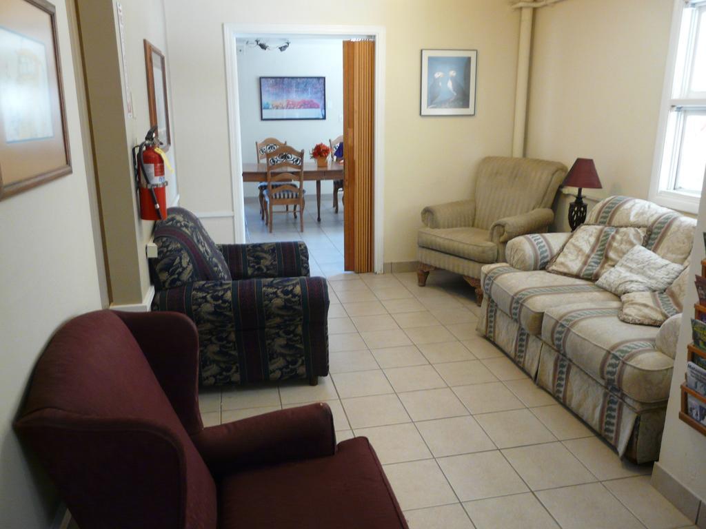 Bent Prop Inn & Hostel Of Alaska - Downtown Anchorage Extérieur photo